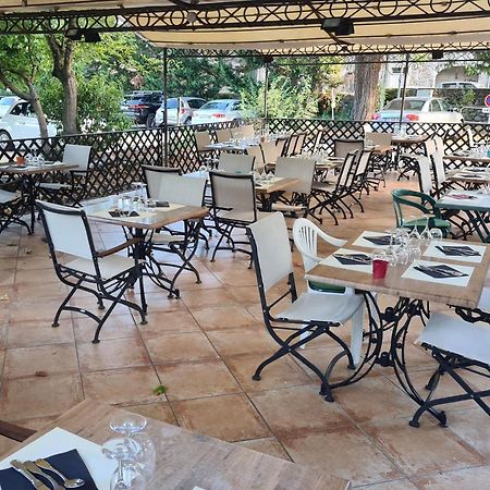 Logis Hotel Les Cedres Joyeuse Buitenkant foto