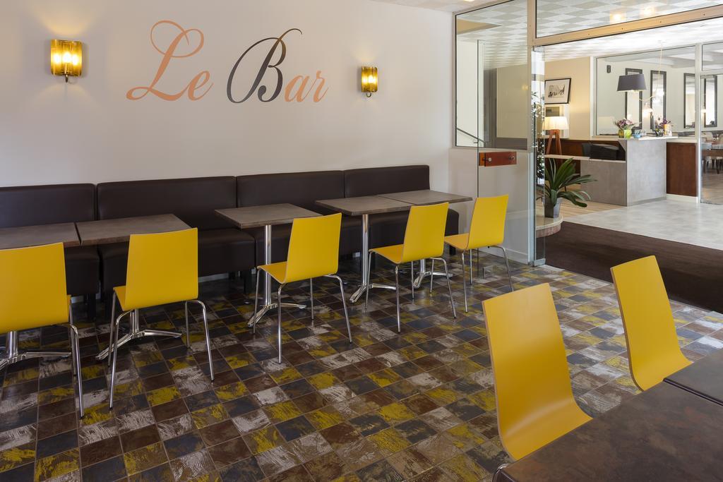 Logis Hotel Les Cedres Joyeuse Buitenkant foto