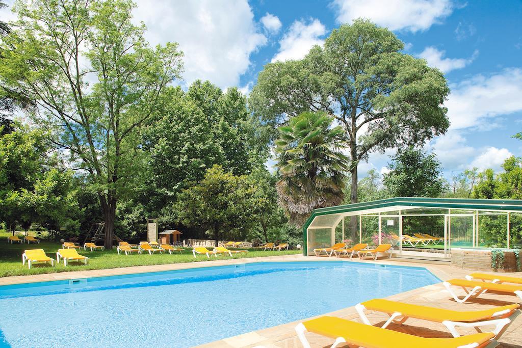 Logis Hotel Les Cedres Joyeuse Buitenkant foto